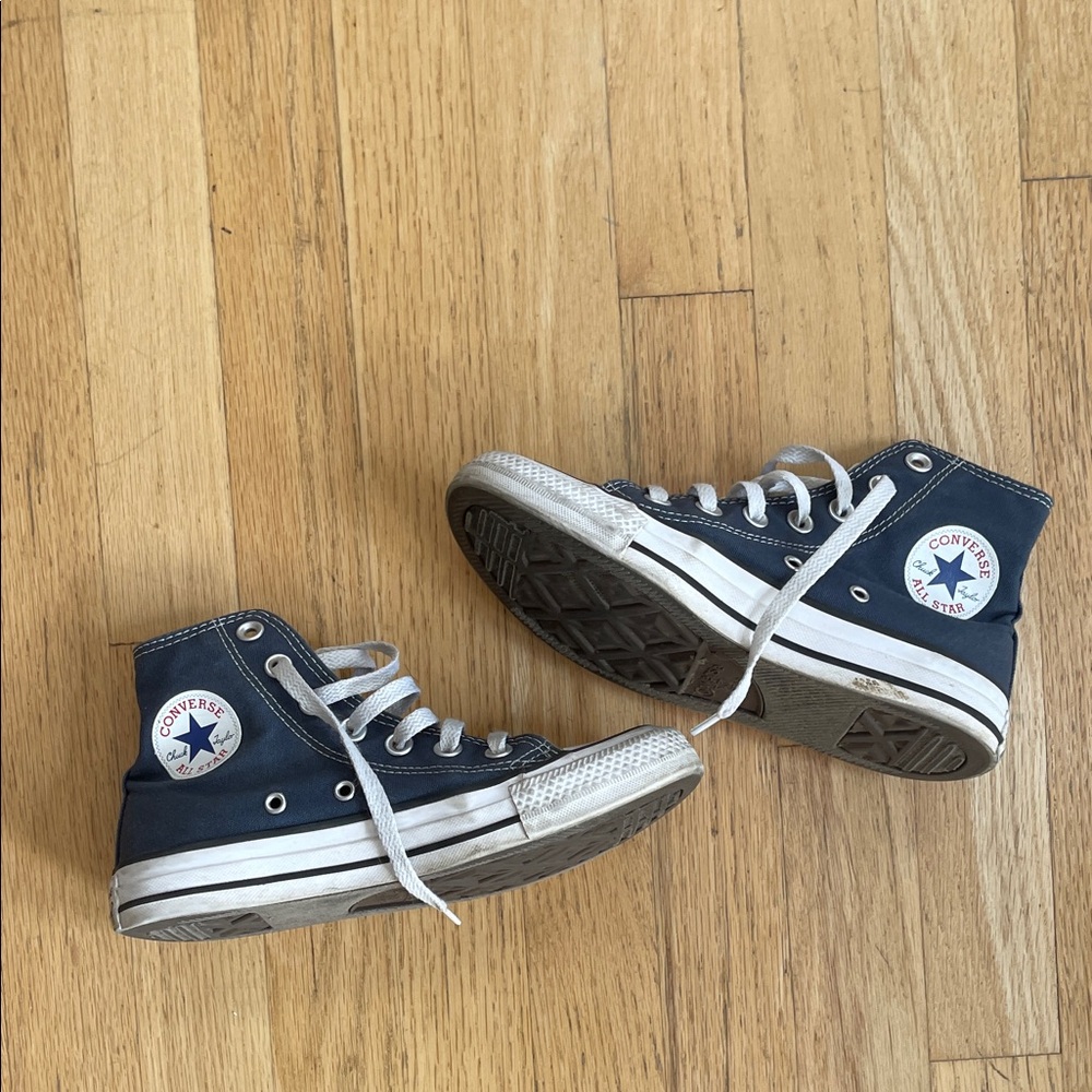 Navy Blue Converse Sneakers size 5.5